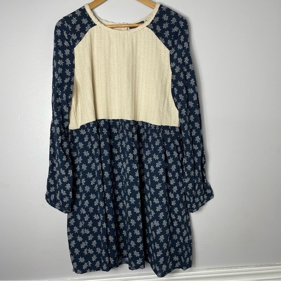 THML Mixed Media Babydoll Knit Floral Blue & Cream Long Sleeve Mini Dress - Picture 1 of 7